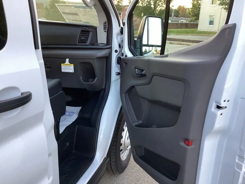 New 2025 White Ford Base image 15