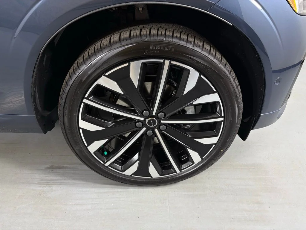 New 2026 Denim Blue Metallic Volvo Ultra image 10