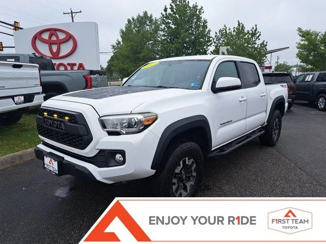 2017 Toyota Tacoma TRD Off Road Double Cab 4x4 V6 M/T SB's photo