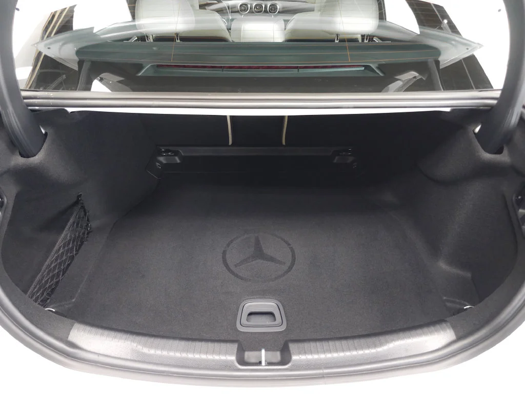 Used 2026 Polar White Mercedes-Benz C 300 image 27
