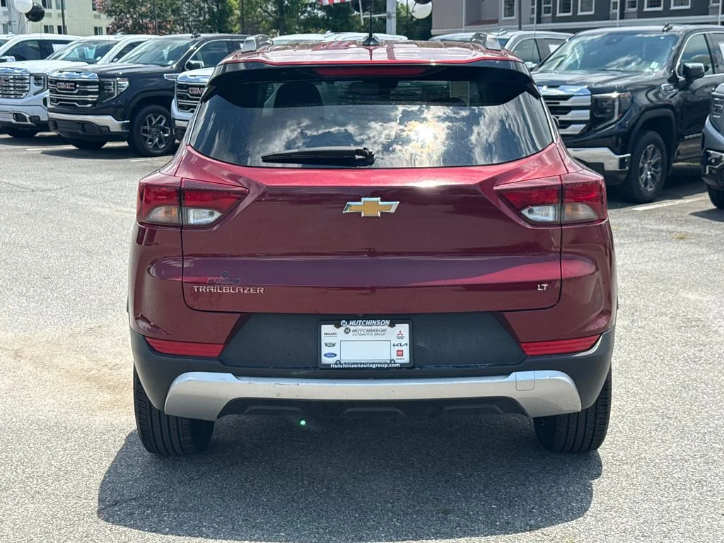 Used 2023 Red Chevrolet LT image 6