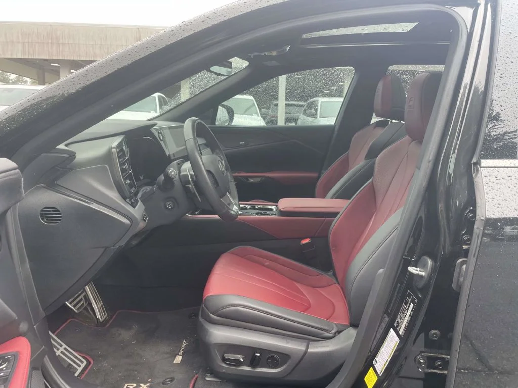 Used 2024 Black Lexus 500h F SPORT Performance image 23