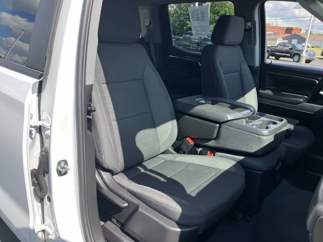 2023 Chevrolet Silverado 1500 LT - Photo 25