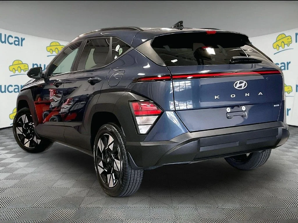 Used 2024 Blue Hyundai SEL image 4