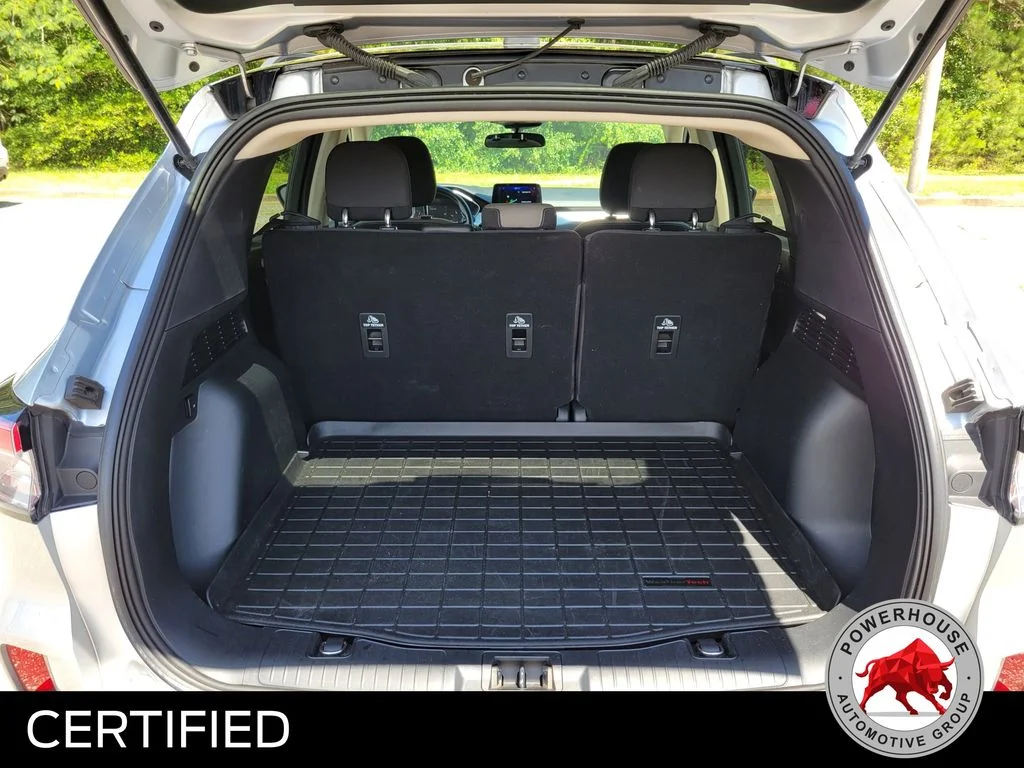 Used 2020 Silver Ford SE image 14