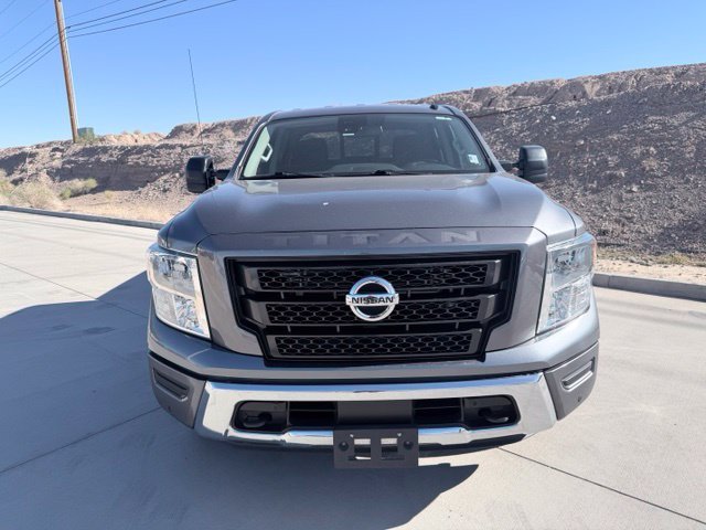 2021 Nissan Titan SV - Photo 2