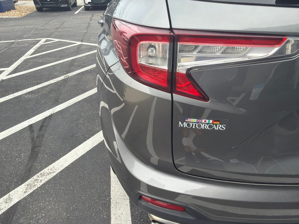 Certified Used 2023 Liquid Carbon Metallic Acura Base image 5