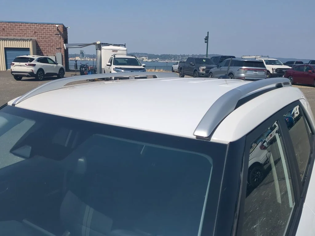 Used 2023 White Hyundai SEL image 23