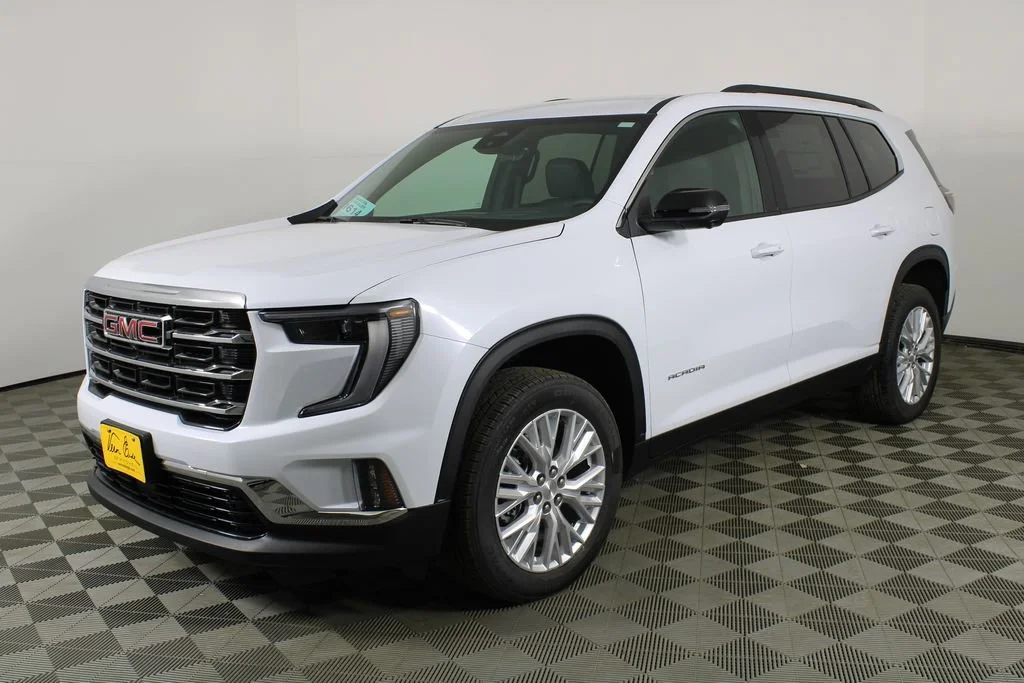 New 2026 Glacier White Tricoat GMC Elevation image 3