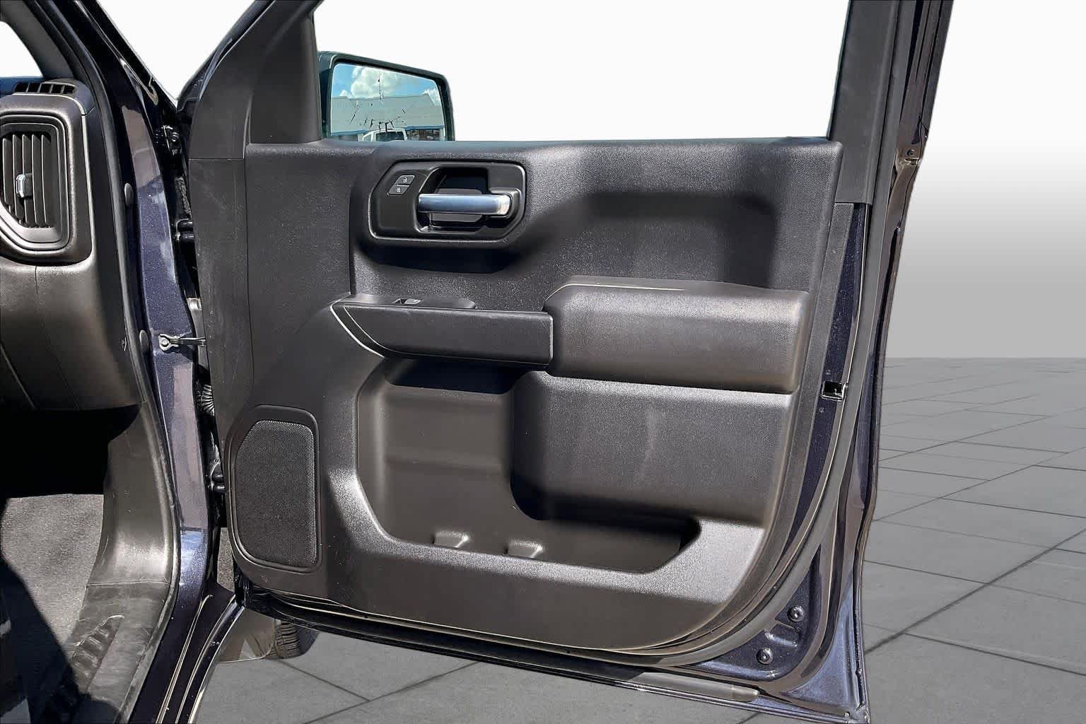 Used 2022 Dark Ash Metallic Chevrolet Custom image 22