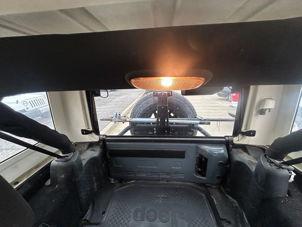 Used 2014 Gray Jeep Unlimited Sport image 26