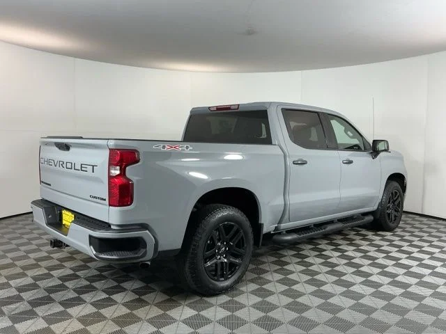 Used 2024 Gray Chevrolet Custom image 4