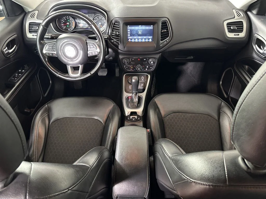 Used 2019 Black Jeep Latitude image 31