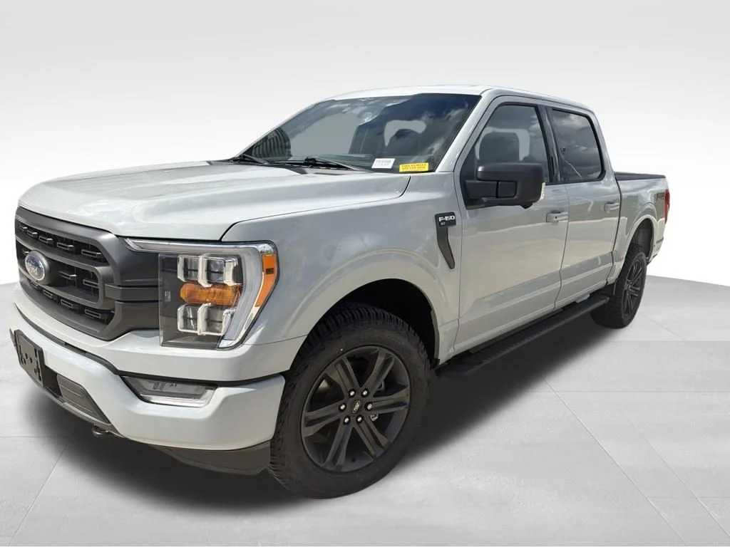 Used 2023 Avalanche Ford XLT image 8