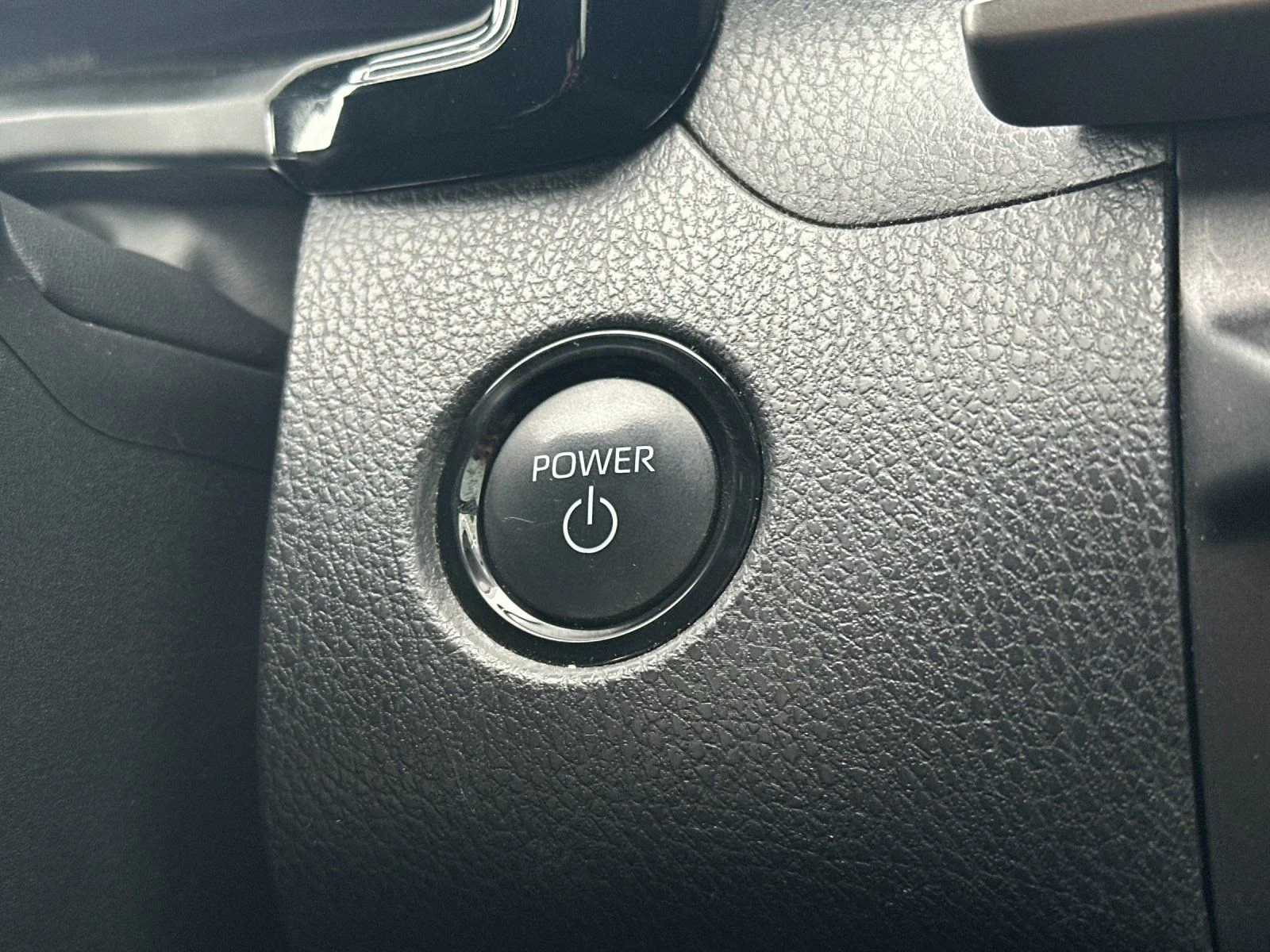 Used 2025 Ice Toyota SE image 20