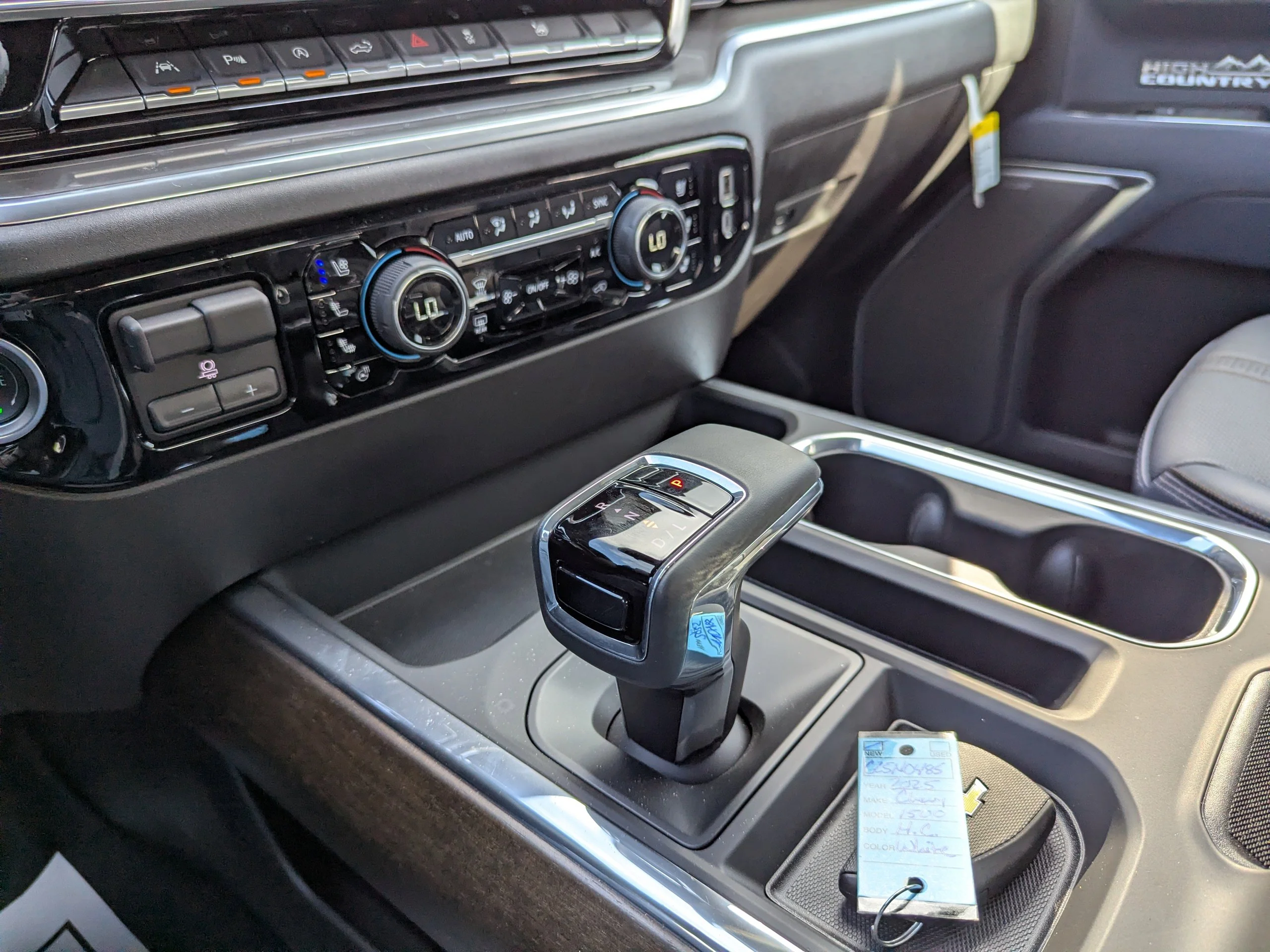 2025 Chevrolet Silverado 1500 High Country - Photo 27