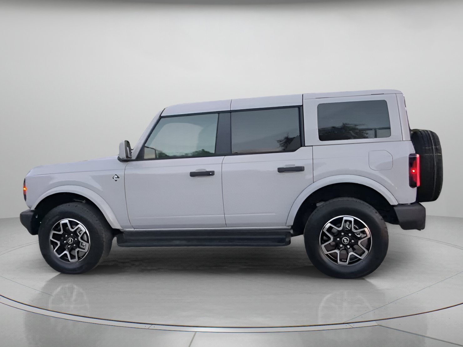 New 2026 Avalanche Gray Ford Outer Banks® image 14