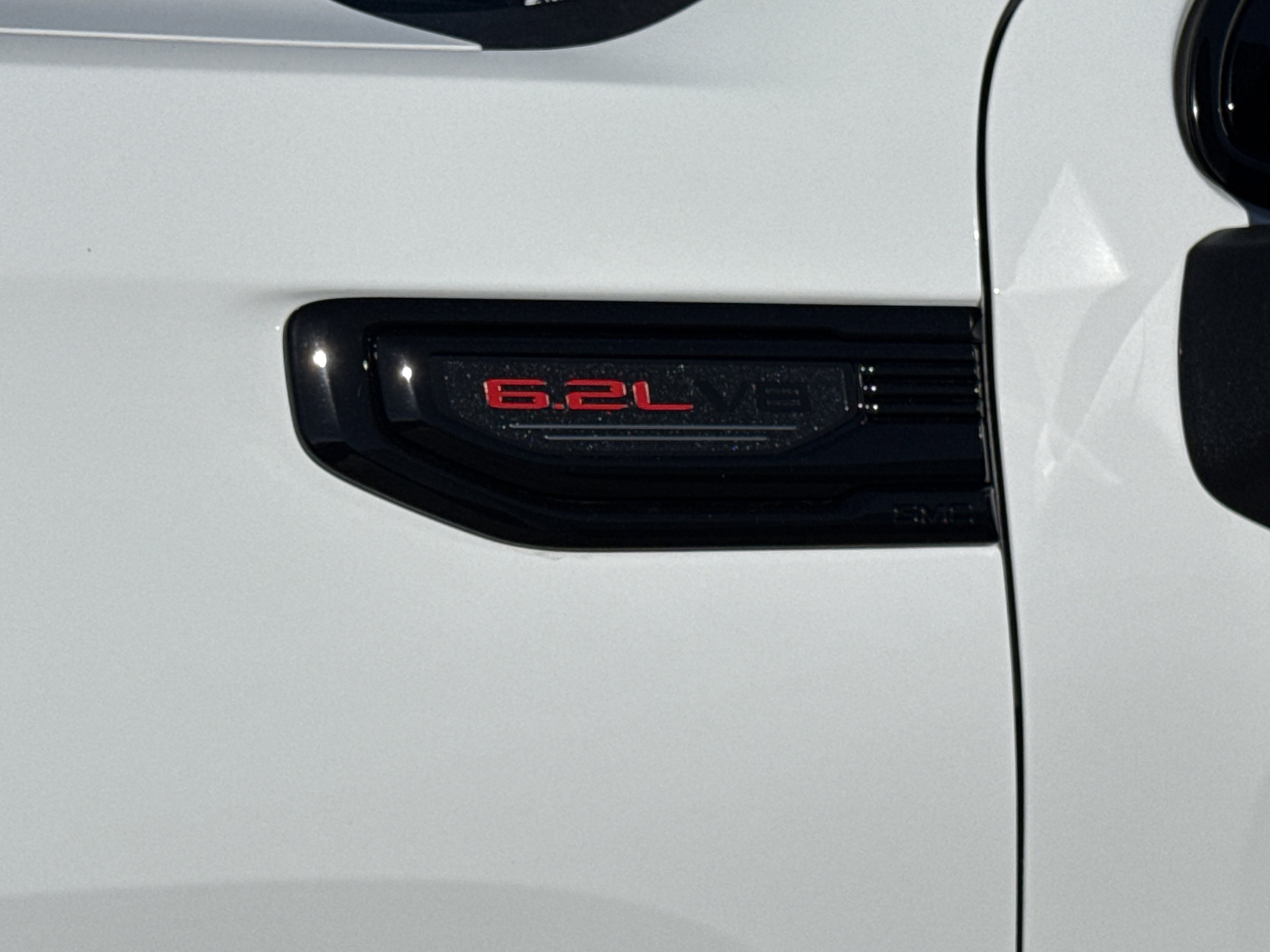 2026 GMC Sierra 1500 AT4X - Photo 17