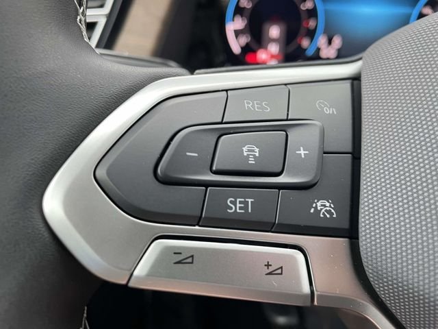 New 2026 Black Volkswagen 2.0T SE w/Technology image 20