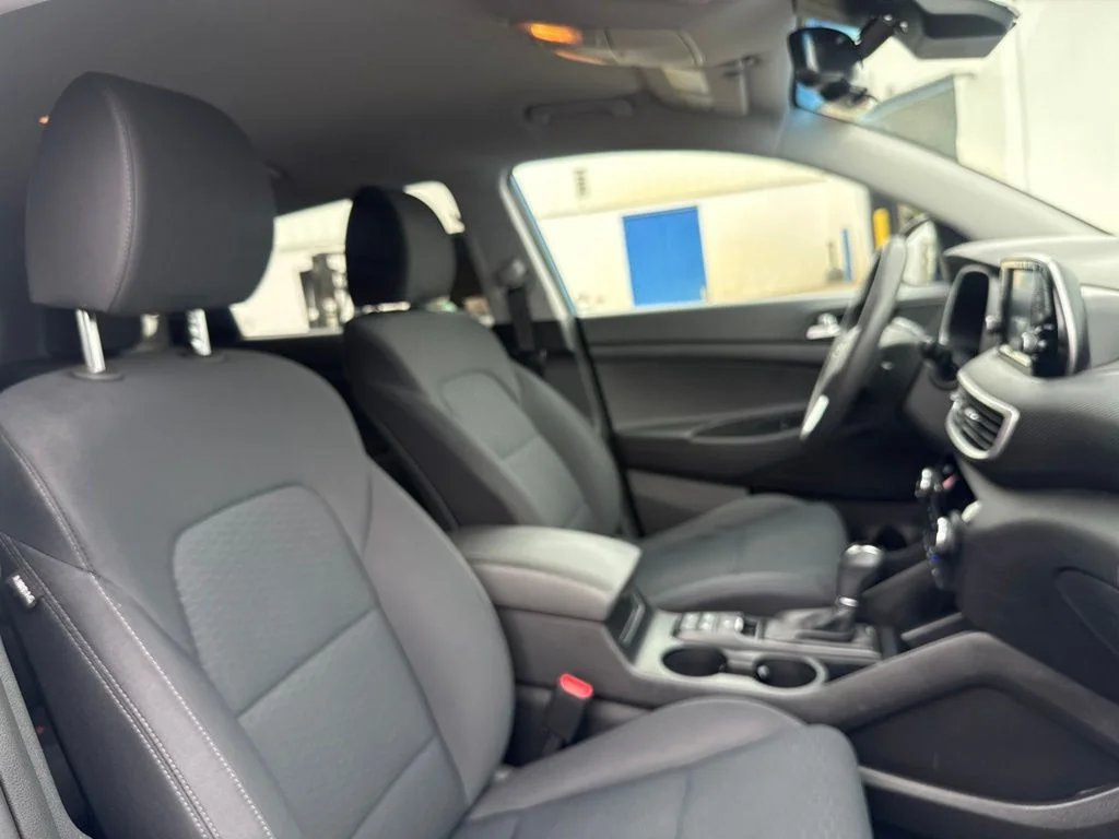 Used 2020 Aqua Blue Hyundai Value image 33