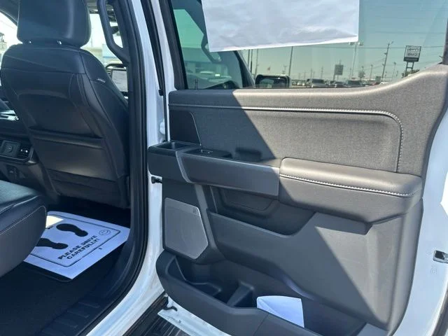 New 2026 Oxford White Ford Lariat® image 19