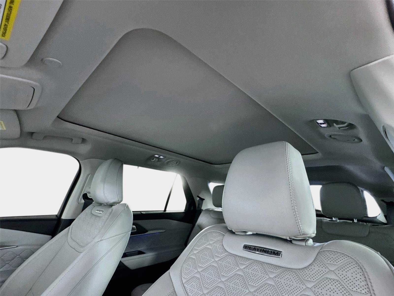 Used 2025 White Metallic Ford Platinum image 14