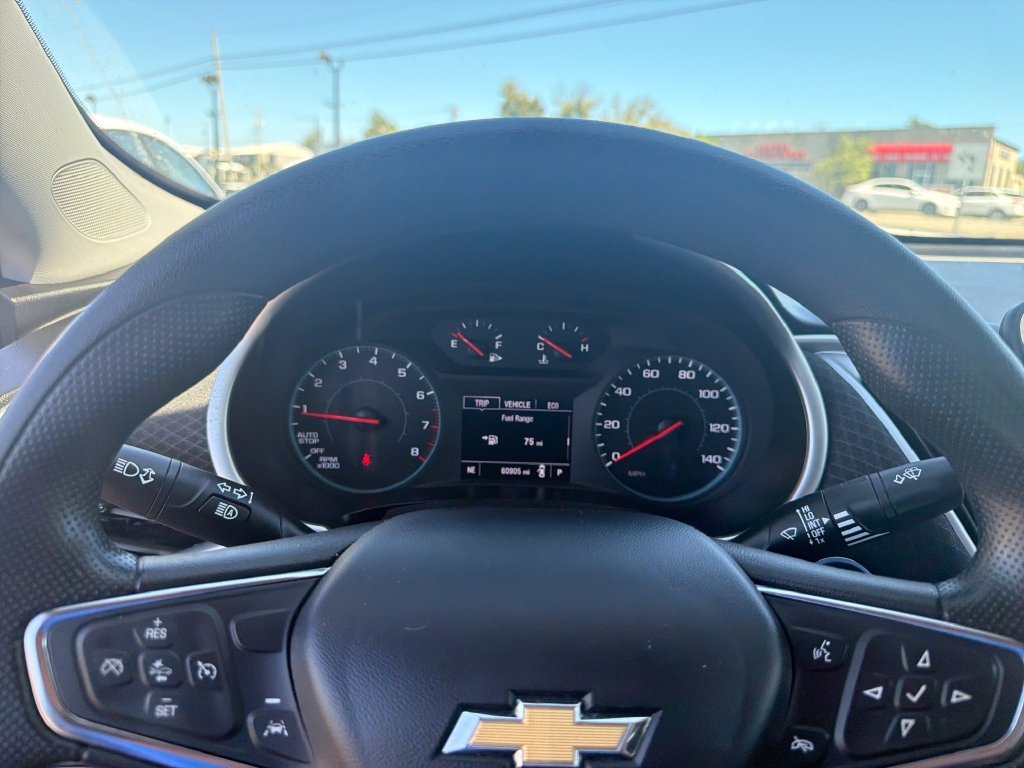 Used 2024 White Chevrolet LT image 18