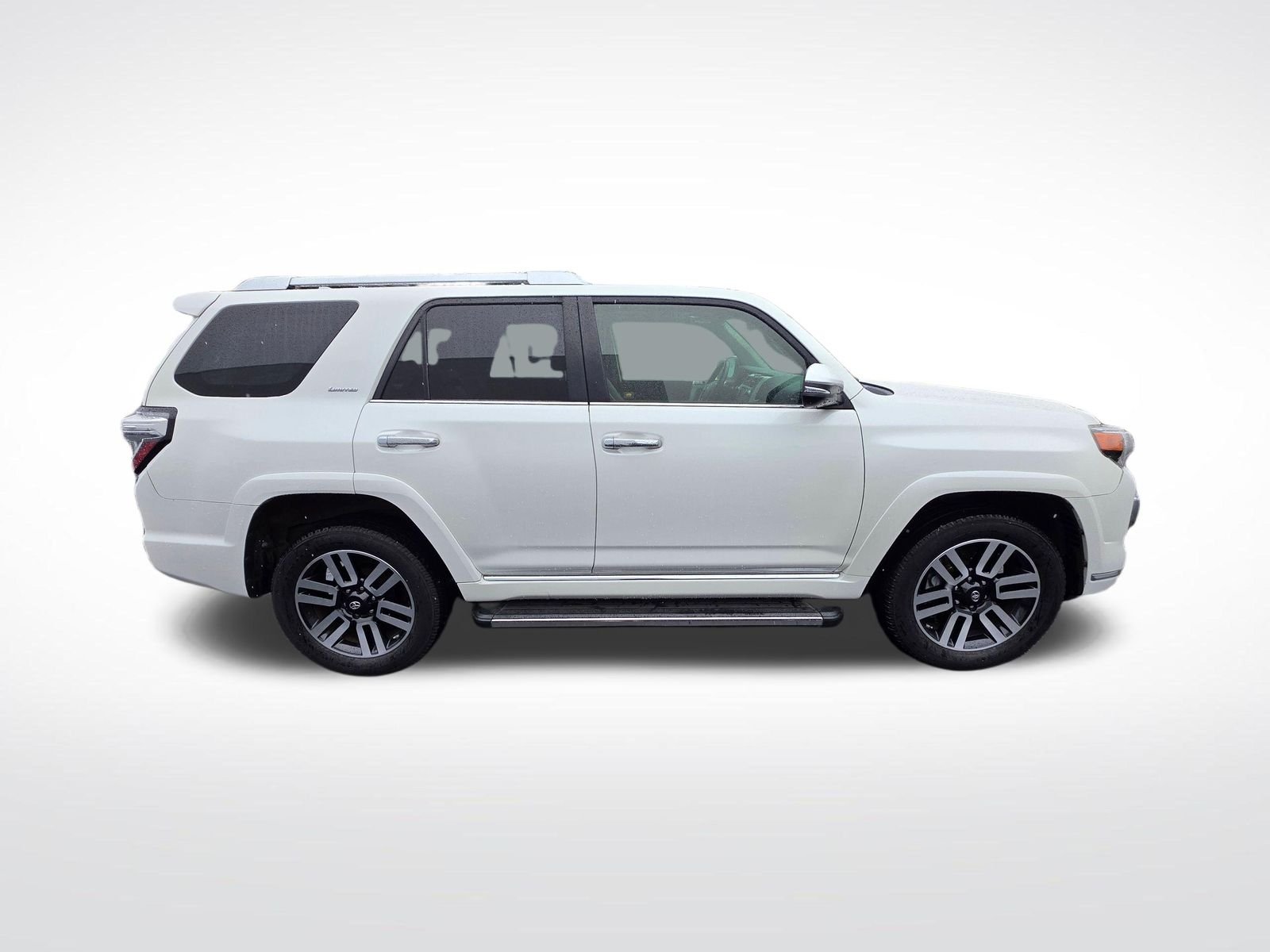Used 2016 Blizzard Pearl Toyota Limited image 3