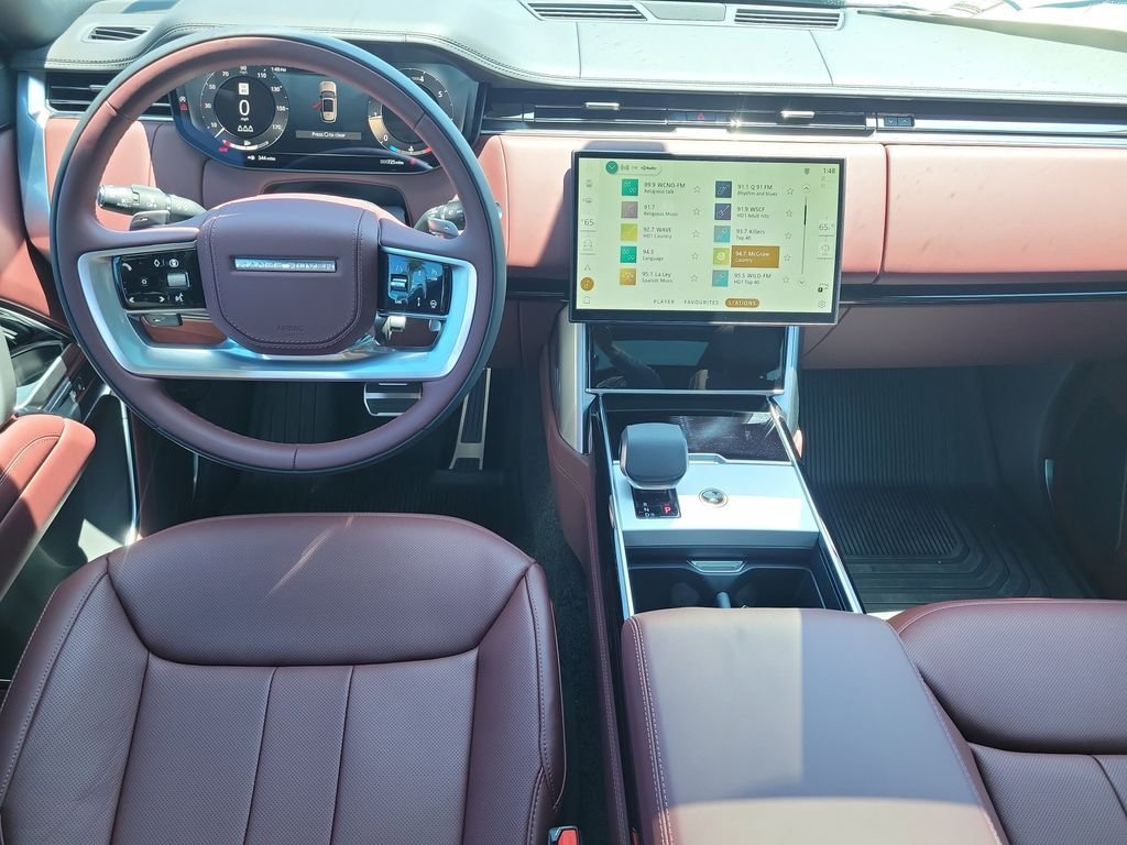 New 2026 Eiger Grey LAND ROVER SE image 18