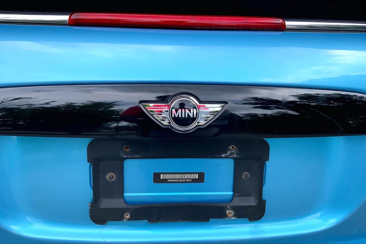 Used 2016 Electric Blue Metallic MINI  image 29