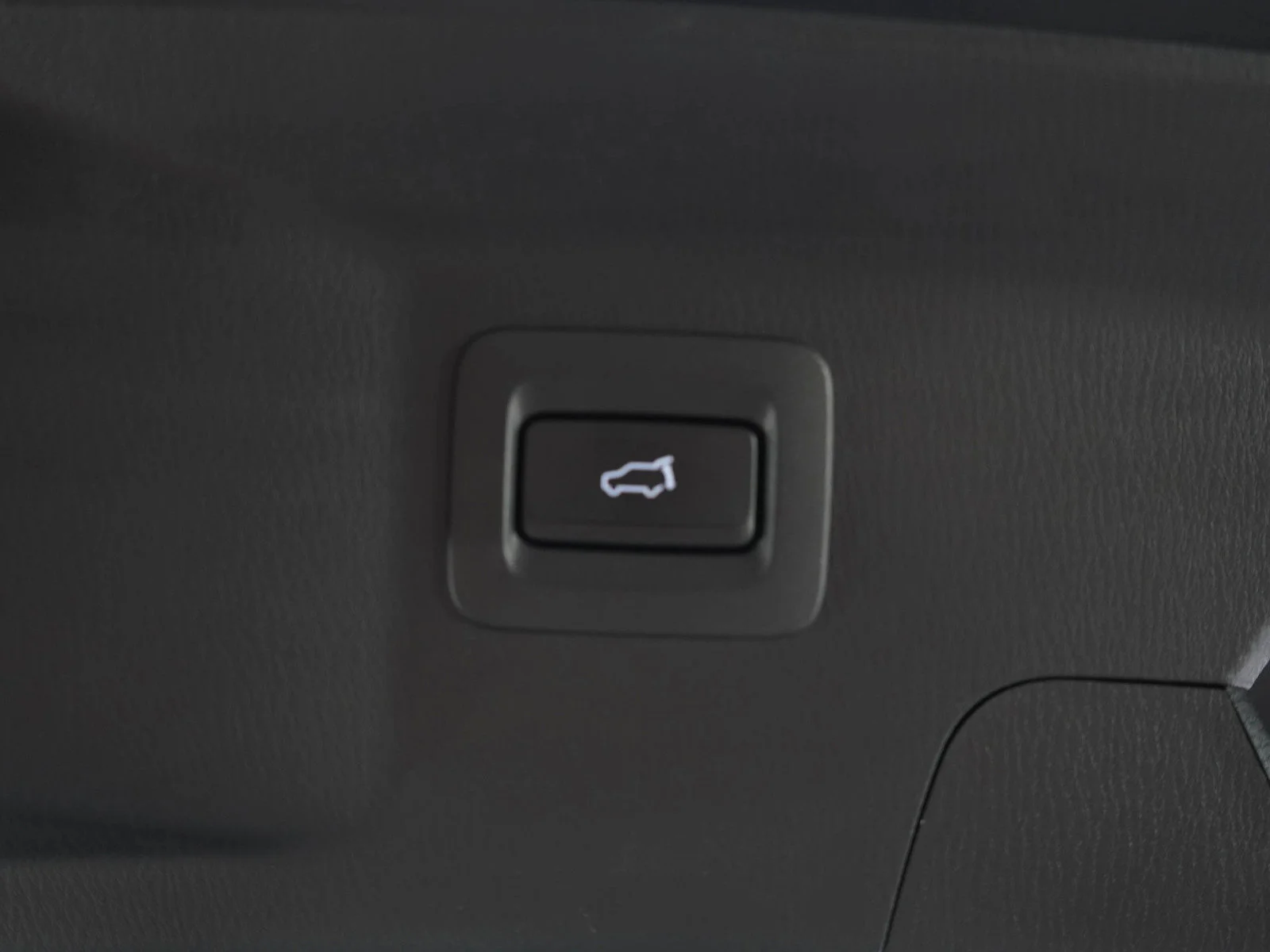 Used 2022 Jet Black Mica Mazda Signature image 17