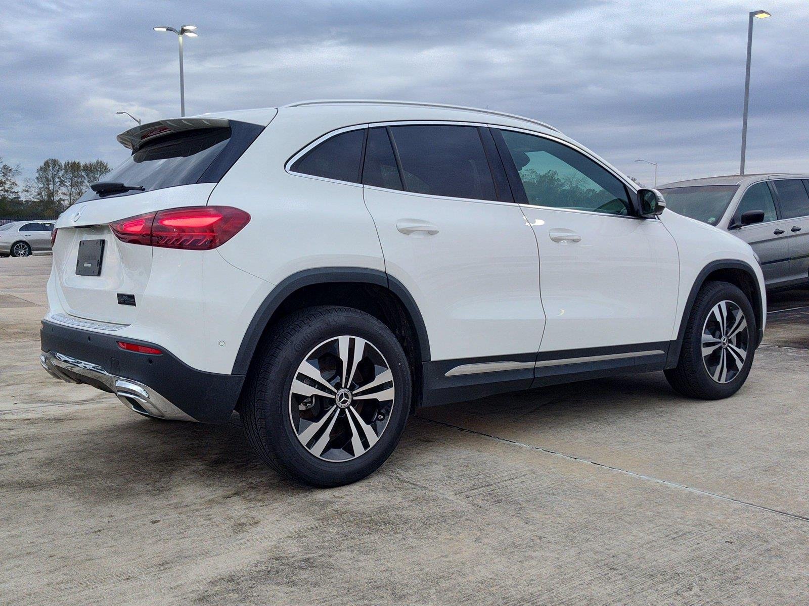 Used 2026 WHITE Mercedes-Benz GLA 250 image 4
