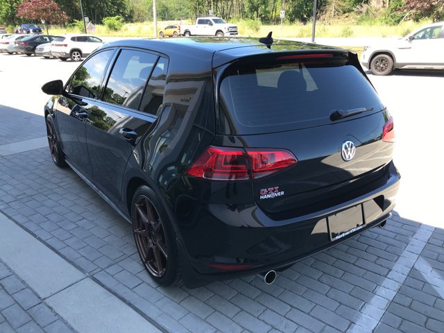 Used 2017 Deep Black Pearl Volkswagen Autobahn image 6