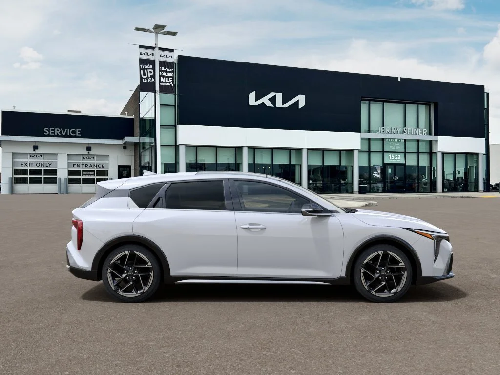 New 2026 Snow White Pearl Kia GT-Line image 7