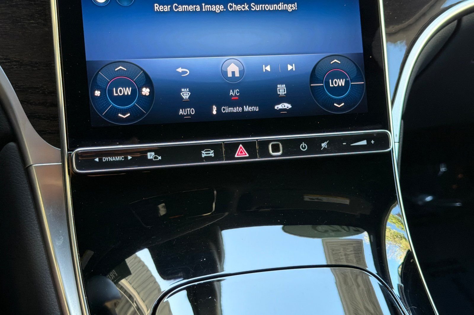 Certified Used 2025 White Mercedes-Benz GLC 300 image 20
