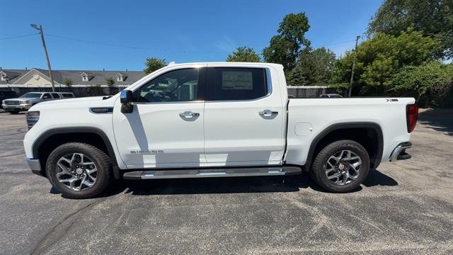 New 2026 Summit White GMC SLT image 39