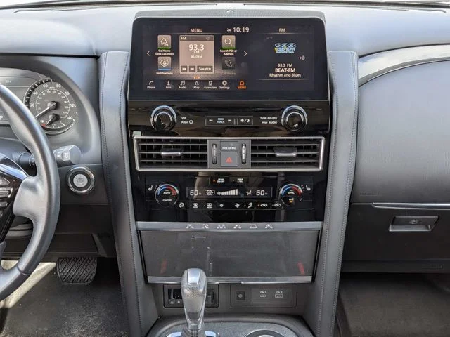 Used 2022 Gray Nissan SV image 17