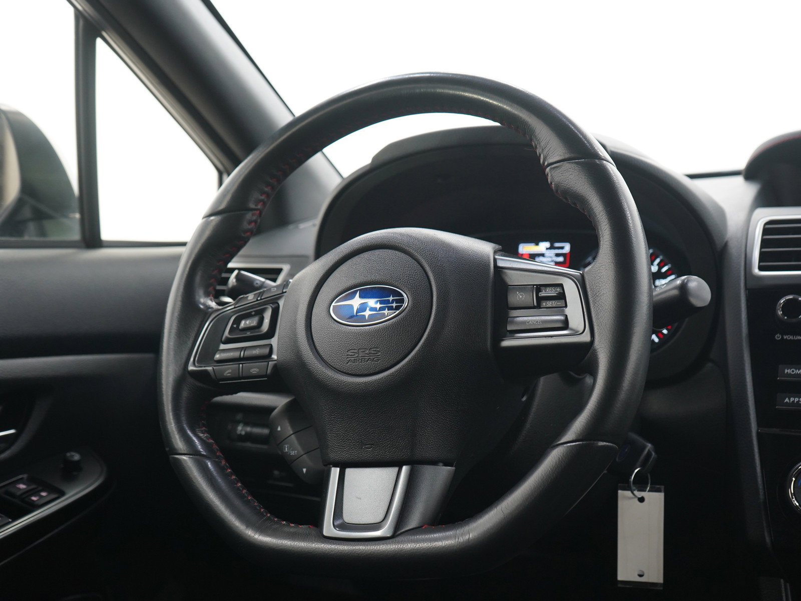 Used 2018 Ice Silver Metallic Subaru  image 14