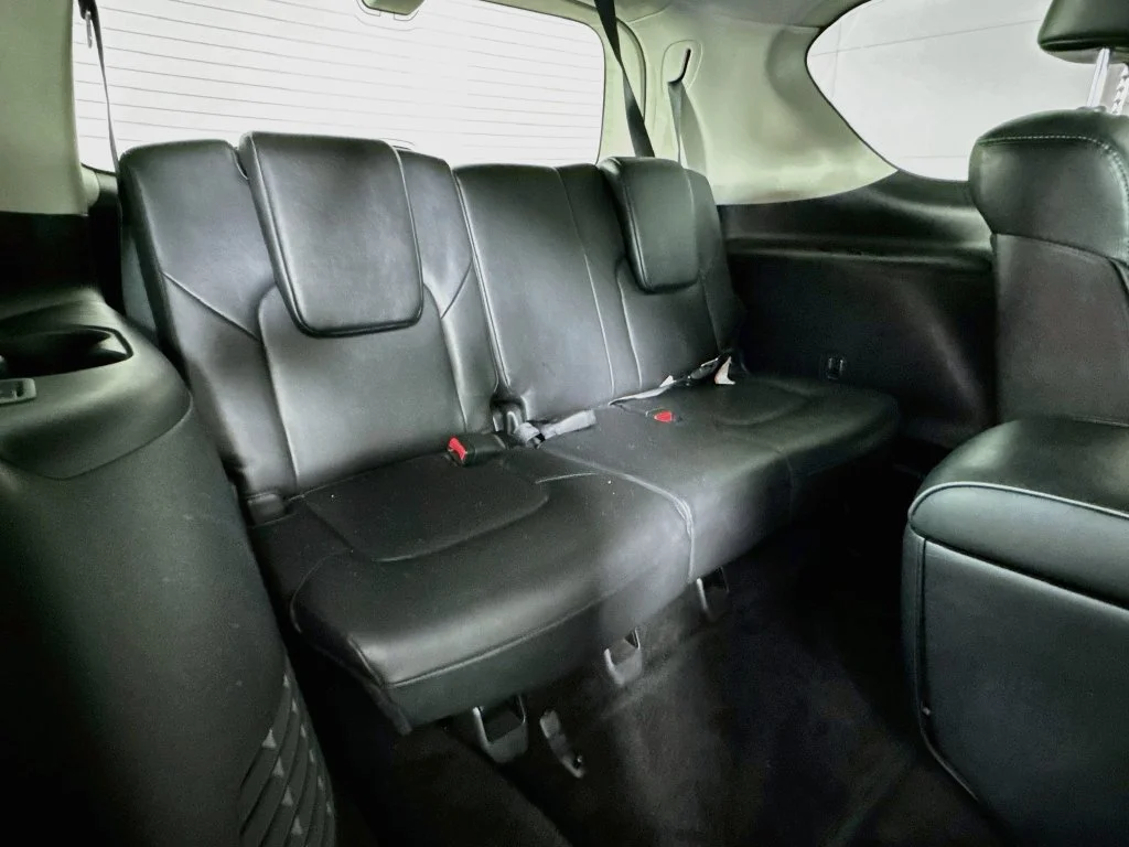 Certified Used 2022 Blue INFINITI LUXE image 37