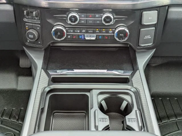 New 2026 Glacier Gray Metallic Tri-Coat Ford Lariat image 57