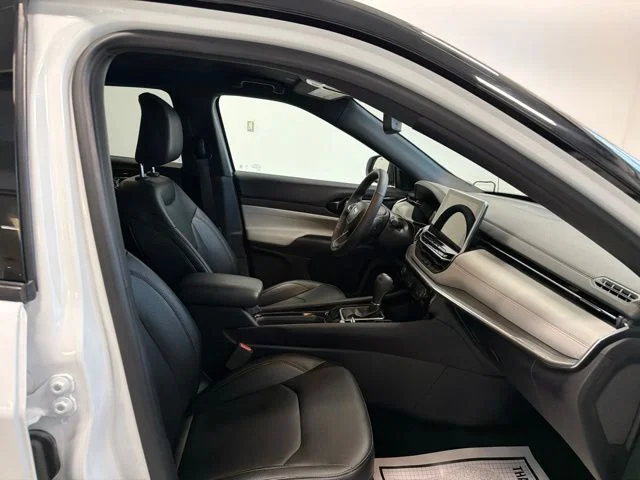 Used 2024 White Jeep Limited image 34