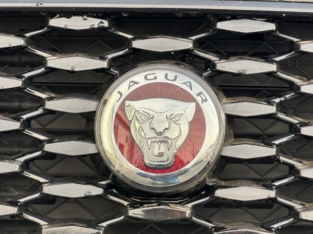 2022 Jaguar F-Pace S - Photo 10