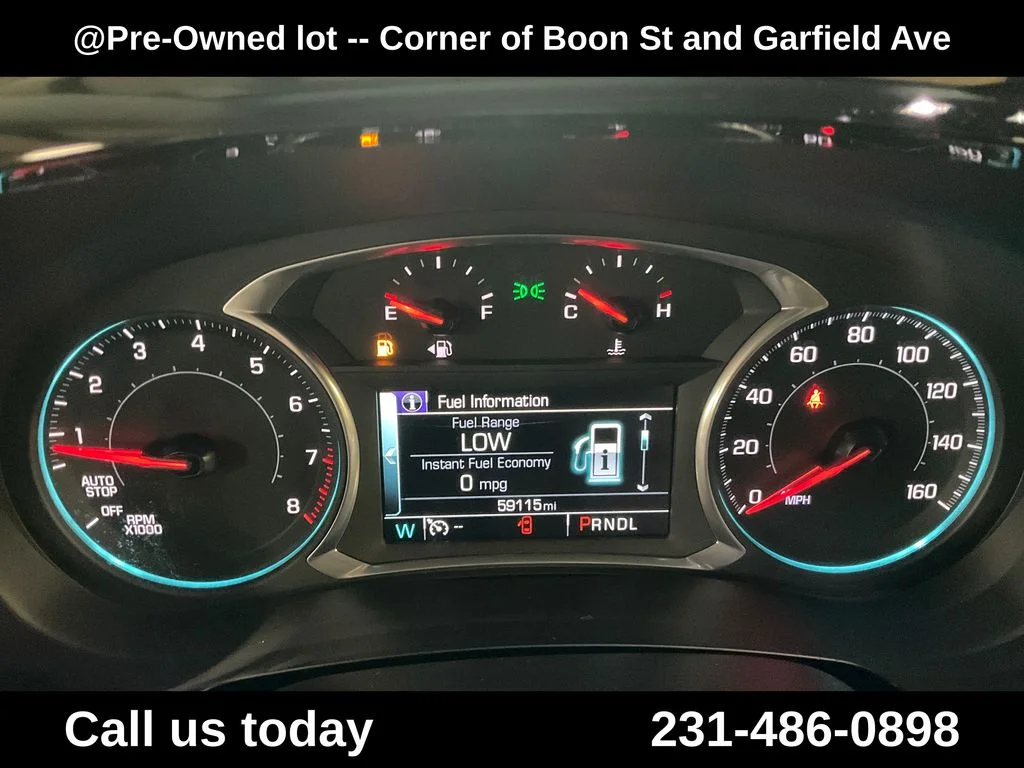 Used 2019 White Chevrolet 3LT image 21