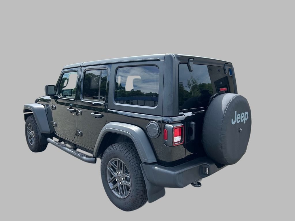 Used 2025 Black Jeep Sport S image 3