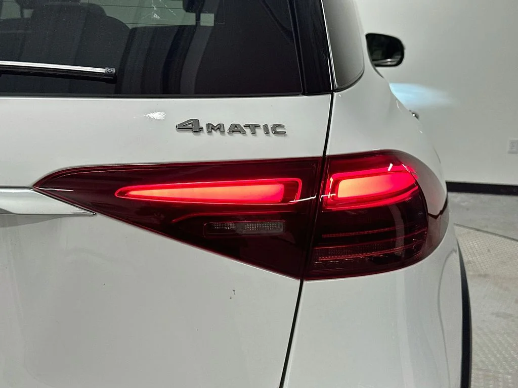 Certified Used 2024 Polar White Mercedes-Benz GLE 450 image 34