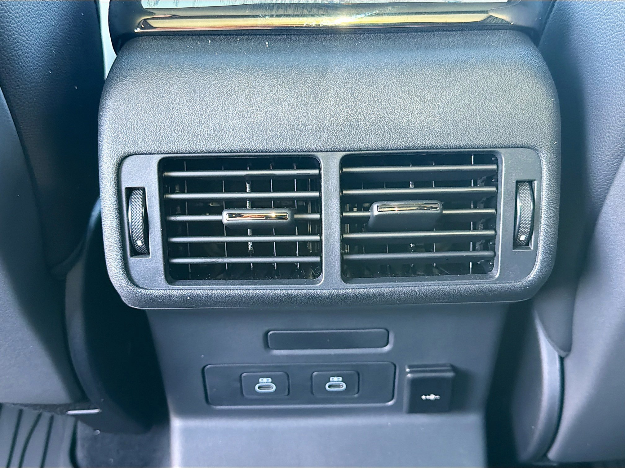 New 2026 Batumi Gold Land Rover Belgravia Edition image 19