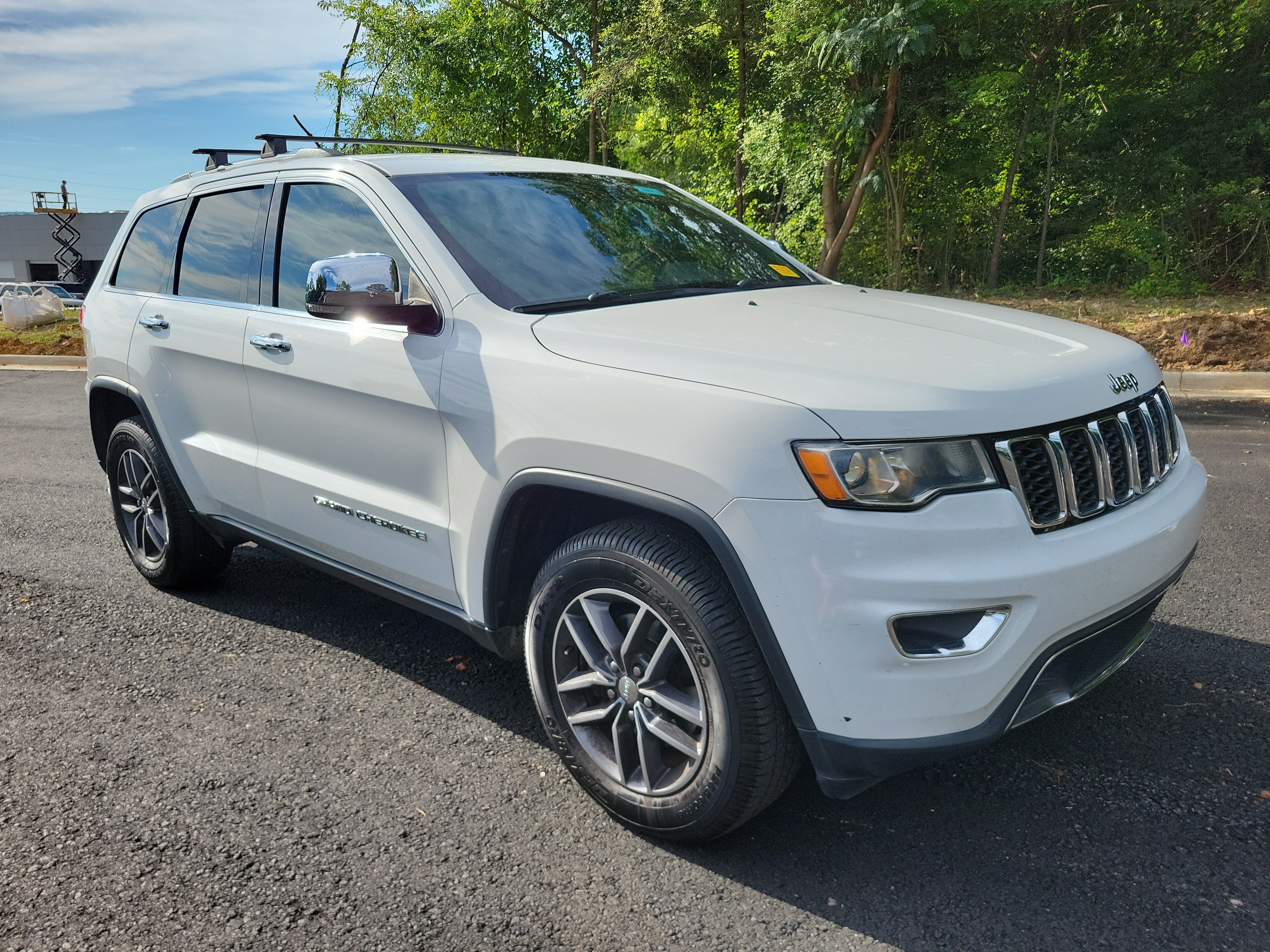 Used 2018 Bright White Clearcoat Jeep Limited image 1