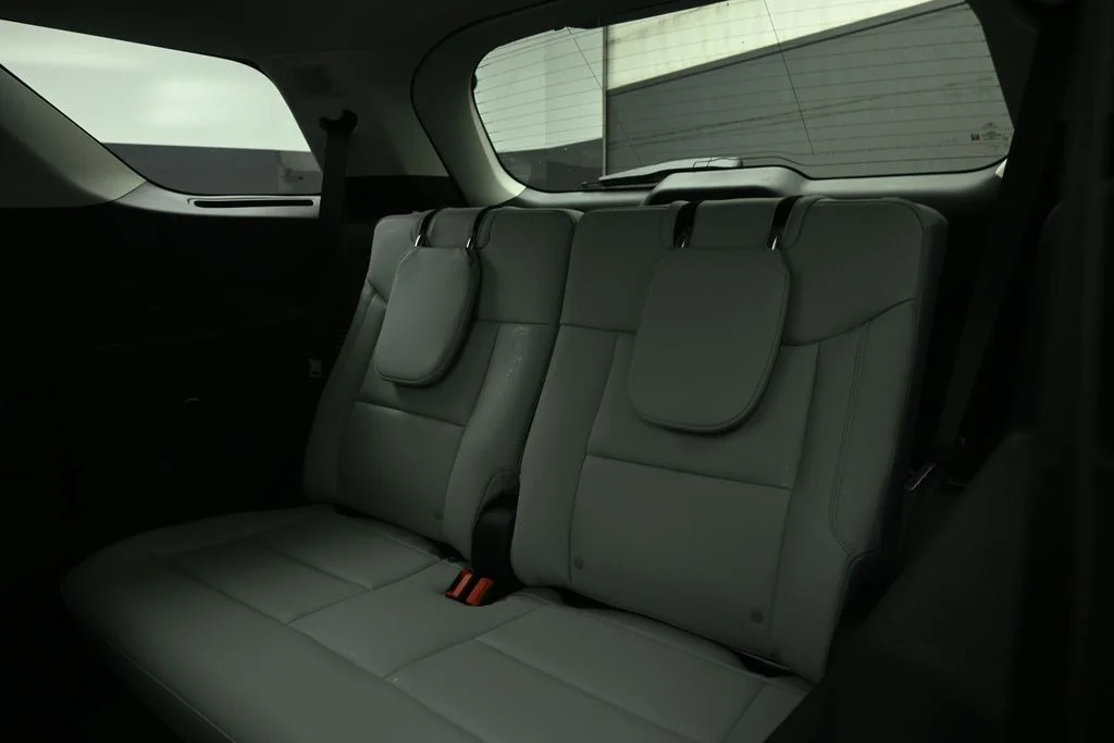 New 2026 White Ford Platinum image 18