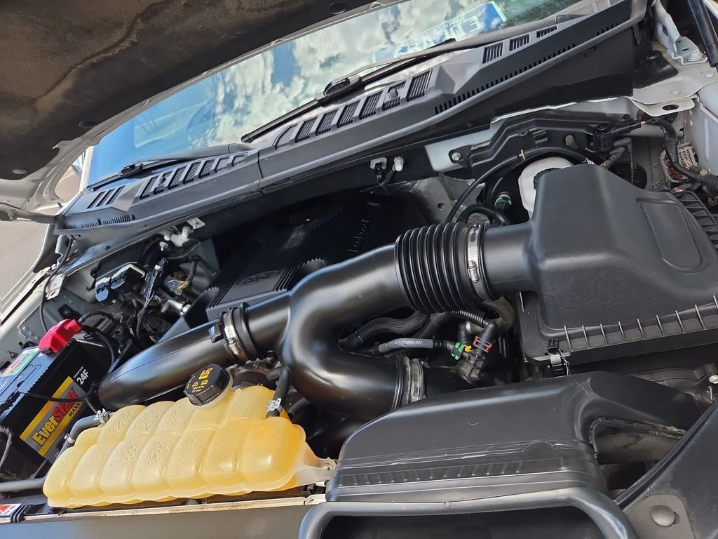 Used 2018 White Ford Platinum image 30