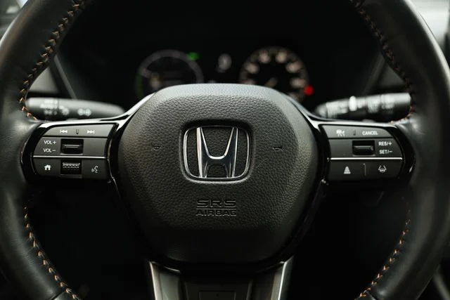 Certified Used 2025 Platinum White Pearl Honda Sport Touring image 34